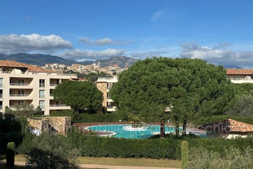 Appartement à Porto-Vecchio, Corse-du-Sud
