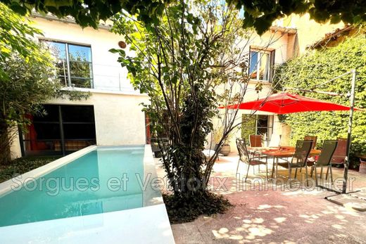 Villa in L'Isle-sur-la-Sorgue, Vaucluse