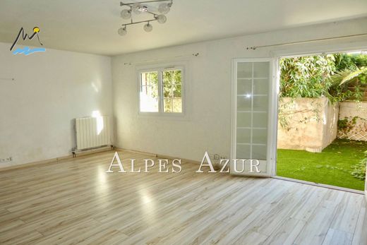 Apartment in Villeneuve-Loubet, Alpes-Maritimes