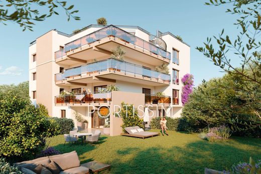 Appartement à Saint-Laurent-du-Var, Alpes-Maritimes