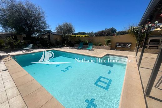 Villa in Canet-en-Roussillon, Pyrénées-Orientales