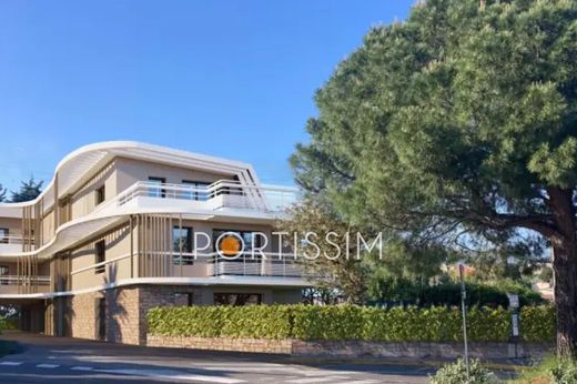 Appartement à Villeneuve-Loubet, Alpes-Maritimes