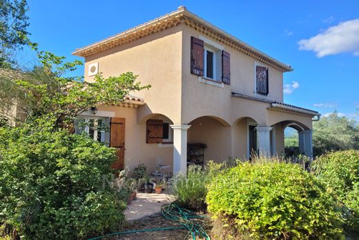 Villa in Mirabel-aux-Baronnies, Drôme