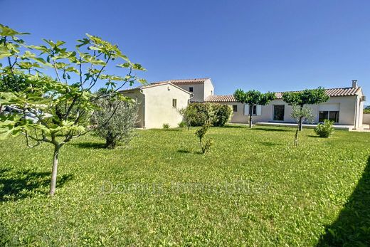 Villa en Saint-Saturnin-lès-Avignon, Vaucluse