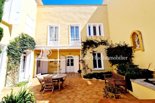 Villa Saint-Laurent-de-la-Salanque, Pyrénées-Orientales