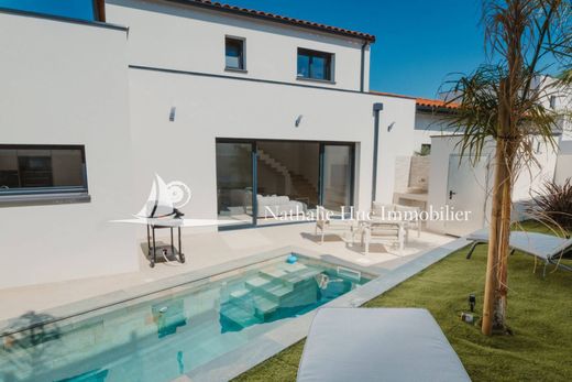 Villa in Perpignan, Pyrénées-Orientales