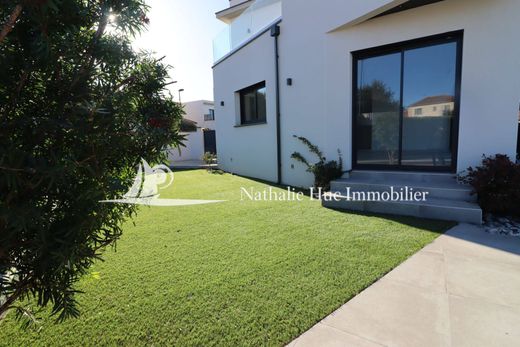 Villa a Saint-Cyprien, Pirenei Orientali