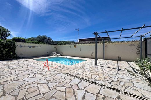 Villa à Villeneuve-Loubet, Alpes-Maritimes