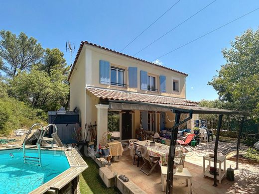 别墅  Rousset, Bouches-du-Rhône