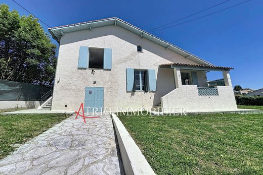 Villa in Cagnes-sur-Mer, Alpes-Maritimes