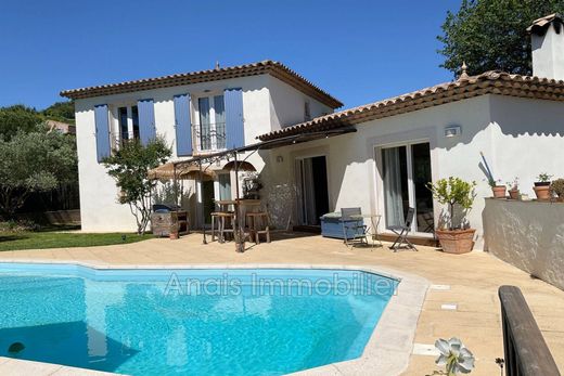 ‏וילה ב  Cogolin, Var