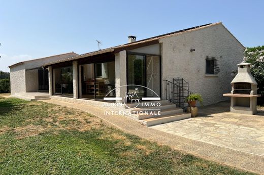 Villa in Mouriès, Bouches-du-Rhône