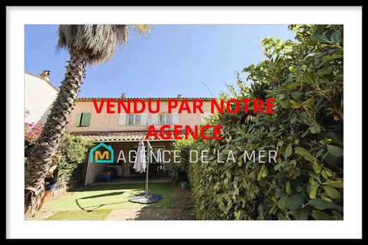 Villa in Mandelieu-la-Napoule, Alpes-Maritimes
