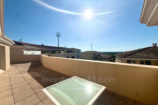 Apartment in Hyères, Var