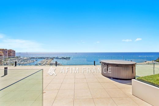 Cap-d'Ail, Alpes-Maritimesのアパートメント