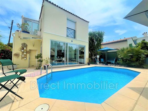 Villa en Antibes, Alpes Marítimos