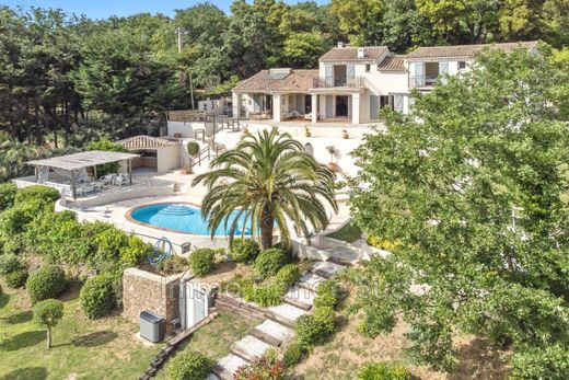 Вилла, La Garde-Freinet, Var