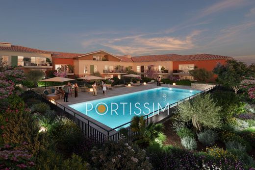 Βίλα σε Cogolin, Var