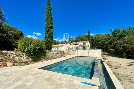 Βίλα σε Saint-Maximin-la-Sainte-Baume, Var