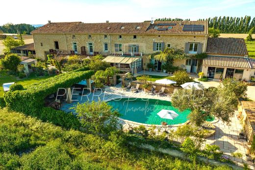 Villa in Roquemaure, Gard