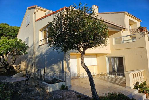 Villa Sari-Solenzara, South Corsica