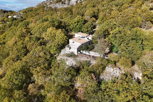 Villa en Coursegoules, Alpes Marítimos