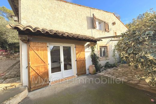 别墅  Saint-Cézaire-sur-Siagne, Alpes-Maritimes