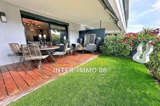 Appartement à Saint-Laurent-du-Var, Alpes-Maritimes