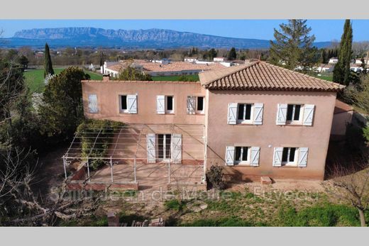 Villa en Trets, Bocas del Ródano