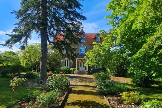 Villa en Saint-Rémy-la-Varenne, Maine y Loira