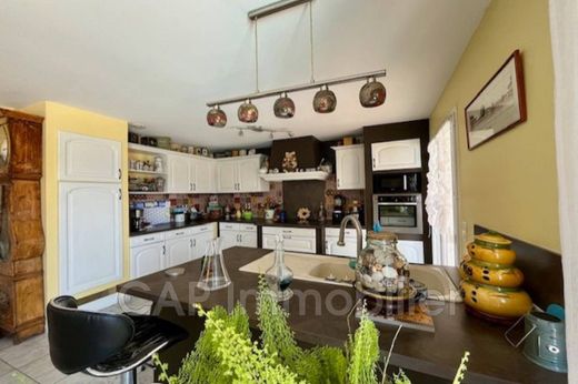 Willa w Claira, Pyrénées-Orientales