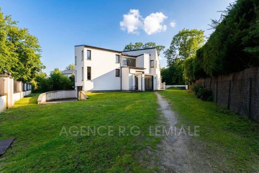 Willa w Maisons-Laffitte, Yvelines