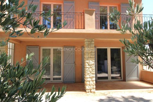 Appartamento a Saint-Cyr-sur-Mer, Var