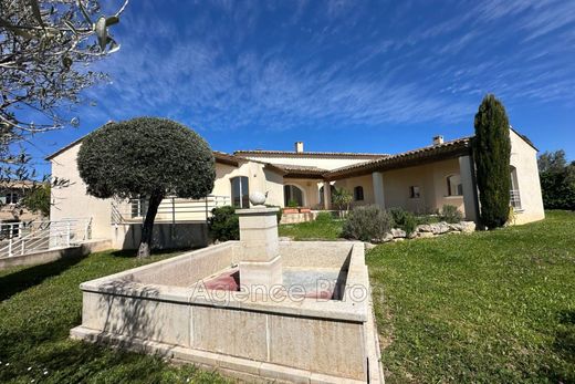 Villa in Aix-en-Provence, Bouches-du-Rhône