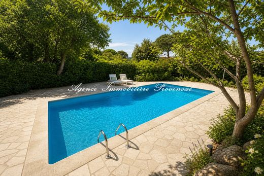 Villa à Sainte-Maxime, Var