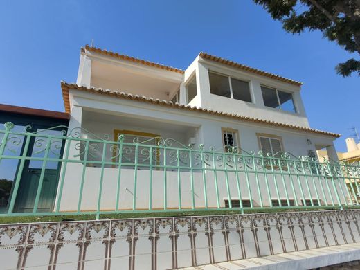 Luxe woning in Albufeira e Olhos de Água, Albufeira