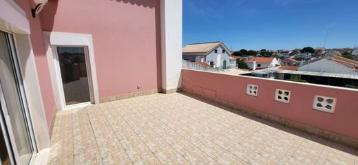 ‏בתי יוקרה ב  Almada, Distrito de Setúbal