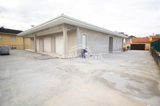 Luxe woning in Santa Maria da Feira, Distrito de Aveiro