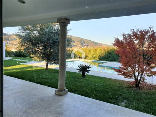 منزل ﻓﻲ Vila Nova de Famalicão, Distrito de Braga