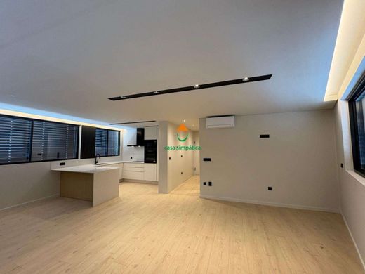 Apartment / Etagenwohnung in Gondomar, Distrito do Porto