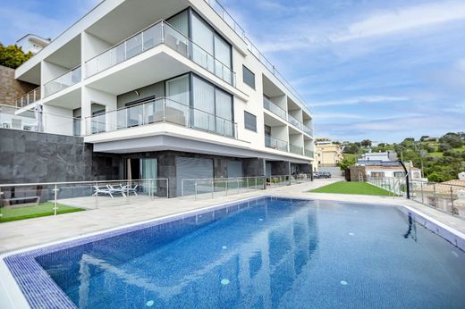 Apartment / Etagenwohnung in Albufeira e Olhos de Água, Albufeira