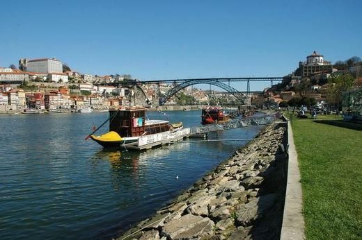 ヴィラ・ノヴァ・デ・ガイア
, Vila Nova de Gaiaの土地