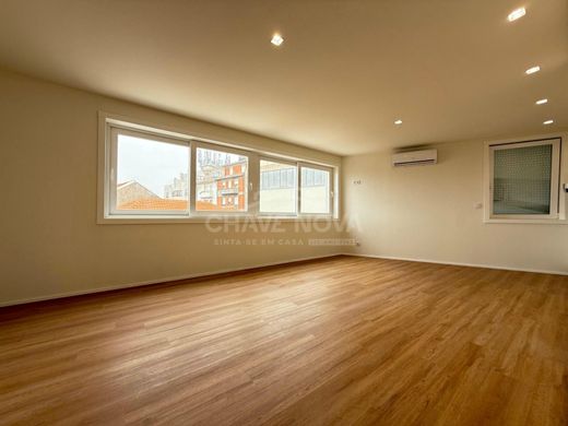 Apartment / Etagenwohnung in Matosinhos, Distrito do Porto
