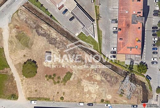 地皮  Maia, Distrito do Porto