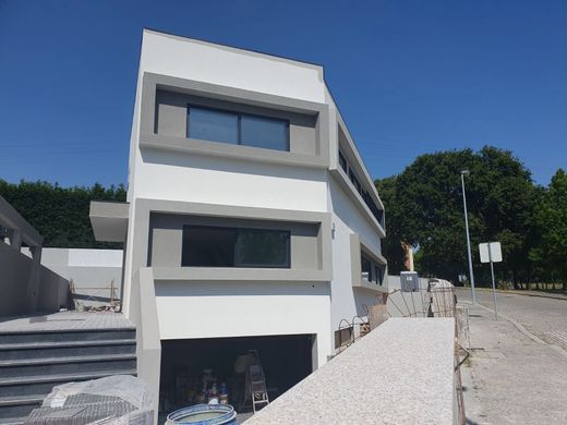 Casa de lujo en Maia, Oporto