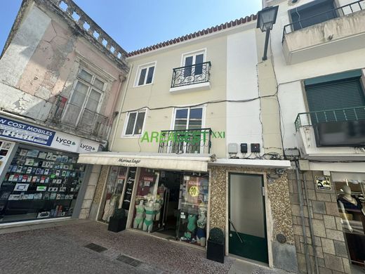Luxus-Haus in Vila Franca de Xira, Lissabon