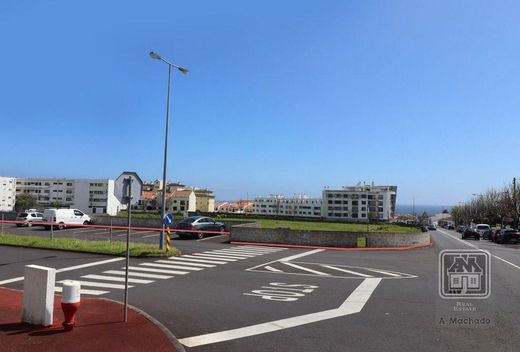 Terreno en Ponta Delgada, Azores