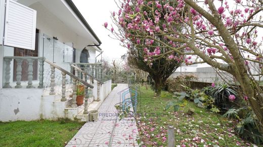 Casa di lusso a Vila Nova de Gaia, Oporto