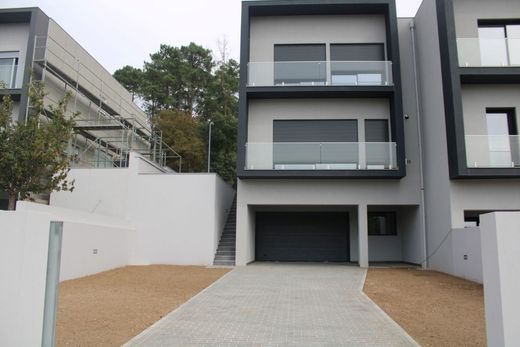 Casa de lujo en Santa Maria da Feira, Aveiro