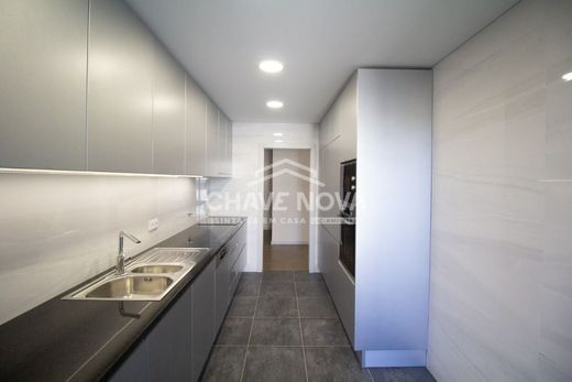 Apartment / Etagenwohnung in Porto, Distrito do Porto